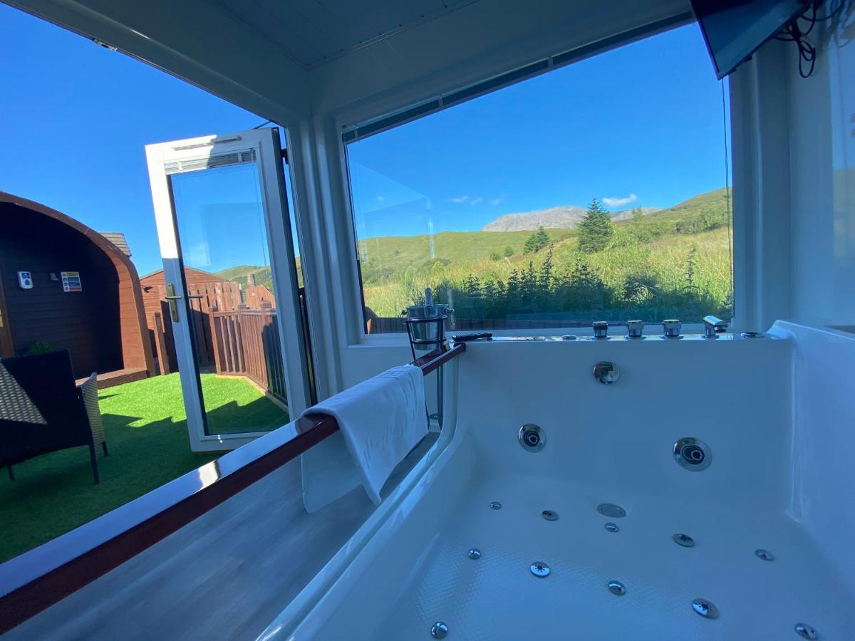 Highland Stays - Ben View Studio Pod & Jacuzzi Bath Fort William Buitenkant foto