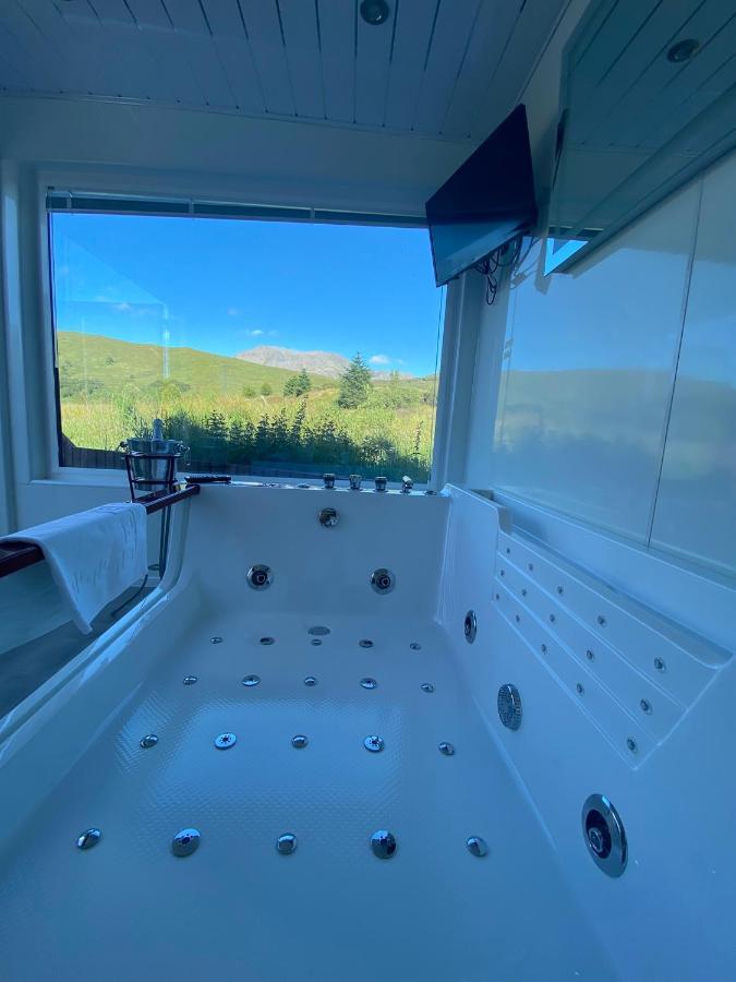 Highland Stays - Ben View Studio Pod & Jacuzzi Bath Fort William Buitenkant foto