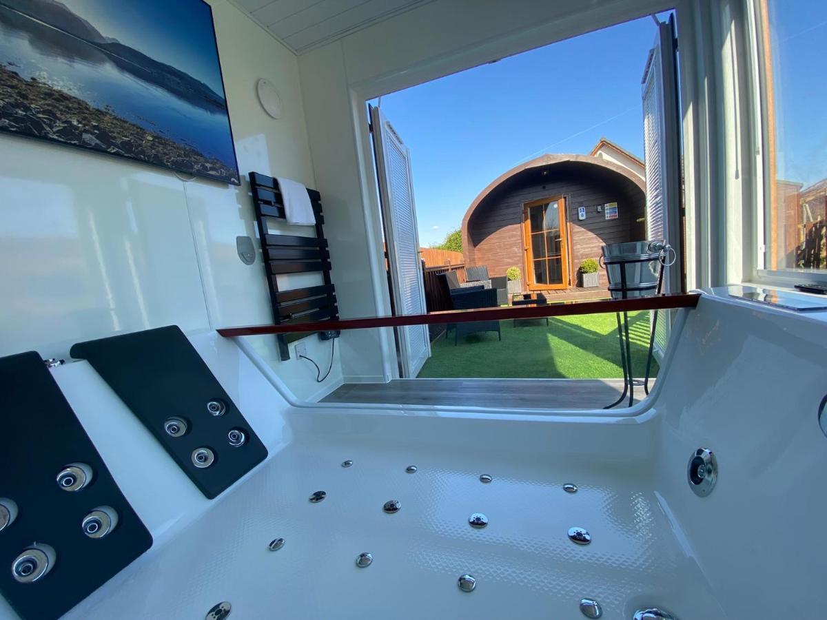 Highland Stays - Ben View Studio Pod & Jacuzzi Bath Fort William Buitenkant foto